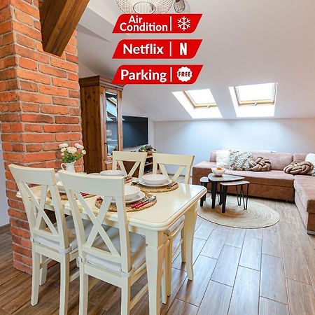 Bronowicka Premium Apartment - 52M2 With Private Parking Krakau Buitenkant foto