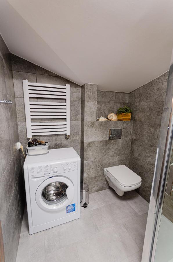 Bronowicka Premium Apartment - 52M2 With Private Parking Krakau Buitenkant foto